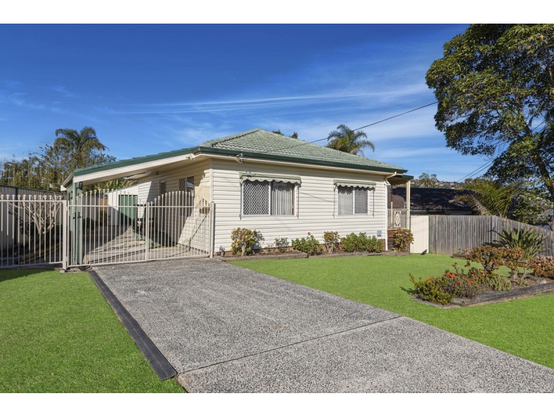 60 Lumby Drive, Bateau Bay NSW 2261