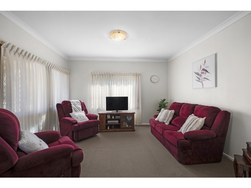 60 Lumby Drive, Bateau Bay NSW 2261