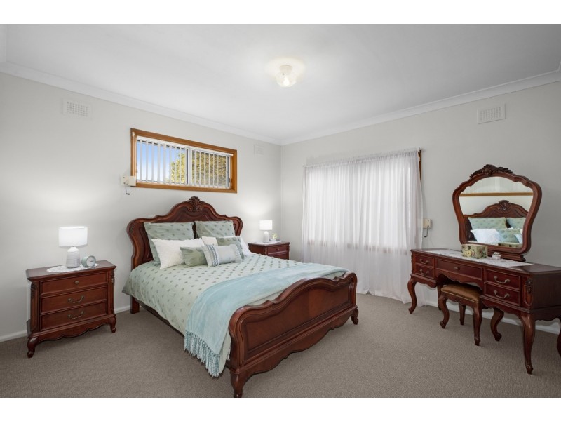 60 Lumby Drive, Bateau Bay NSW 2261