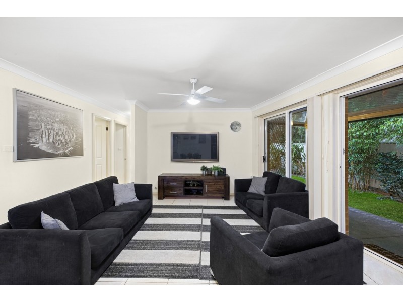 8a Rotherham Street, Bateau Bay NSW 2261