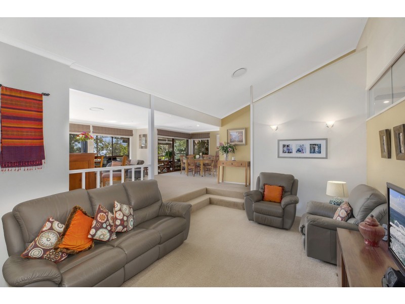 13 Burrawong Street, Bateau Bay NSW 2261