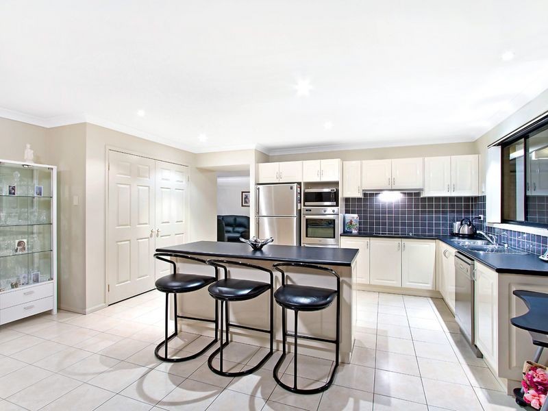 15 Churchill Street, Bateau Bay NSW 2261