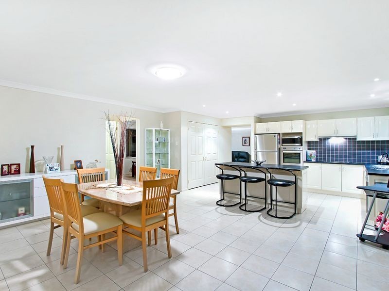 15 Churchill Street, Bateau Bay NSW 2261