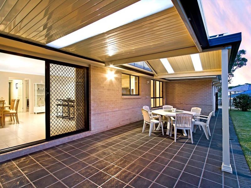 15 Churchill Street, Bateau Bay NSW 2261