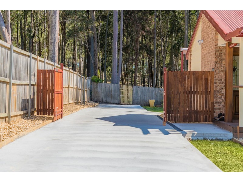 120 Casey Drive, Watanobbi NSW 2259