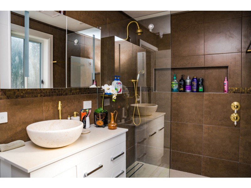 120 Casey Drive, Watanobbi NSW 2259