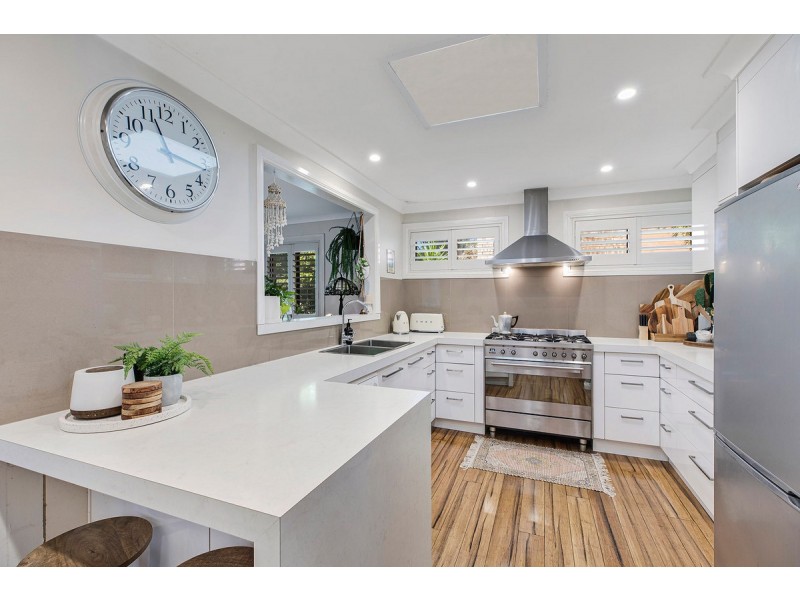 18 Wordsworth Avenue, Bateau Bay NSW 2261