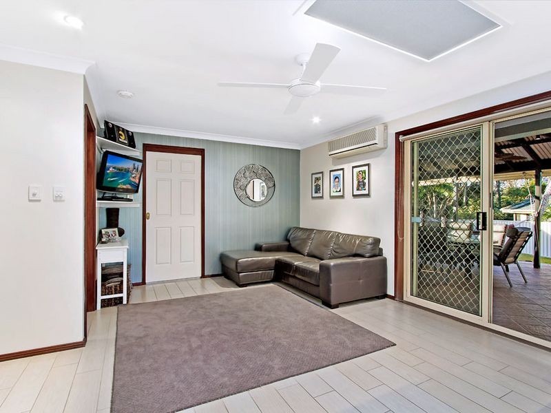 12 Sanctuary Pl, Bateau Bay NSW 2261
