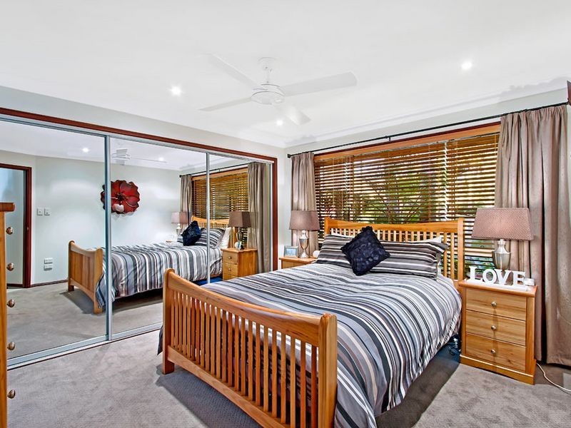 12 Sanctuary Pl, Bateau Bay NSW 2261