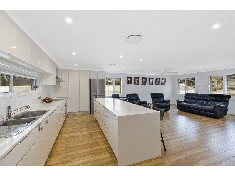 12 Cynthia Street, Bateau Bay NSW 2261