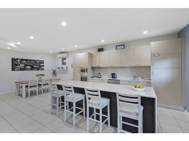 1B Harbour Street, Bateau Bay NSW 2261