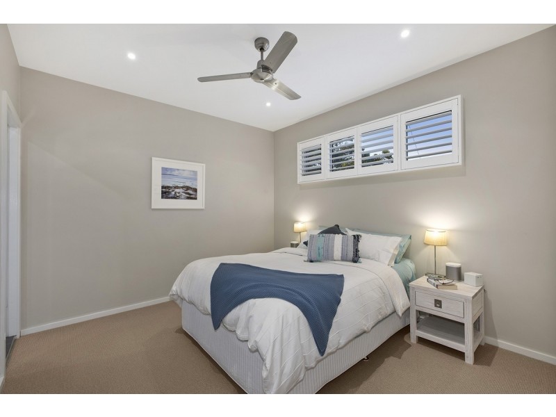 1B Harbour Street, Bateau Bay NSW 2261