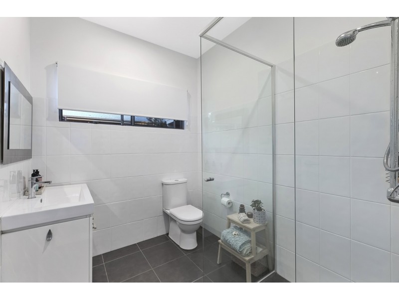 1B Harbour Street, Bateau Bay NSW 2261