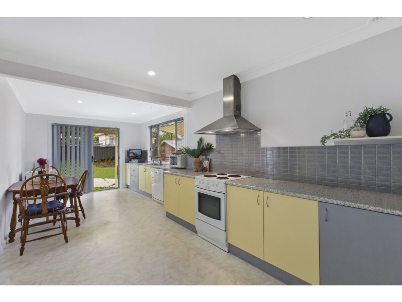 111 Eastern Road, Bateau Bay NSW 2261