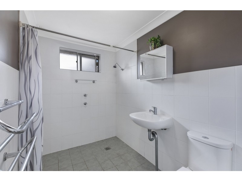 111 Eastern Road, Bateau Bay NSW 2261