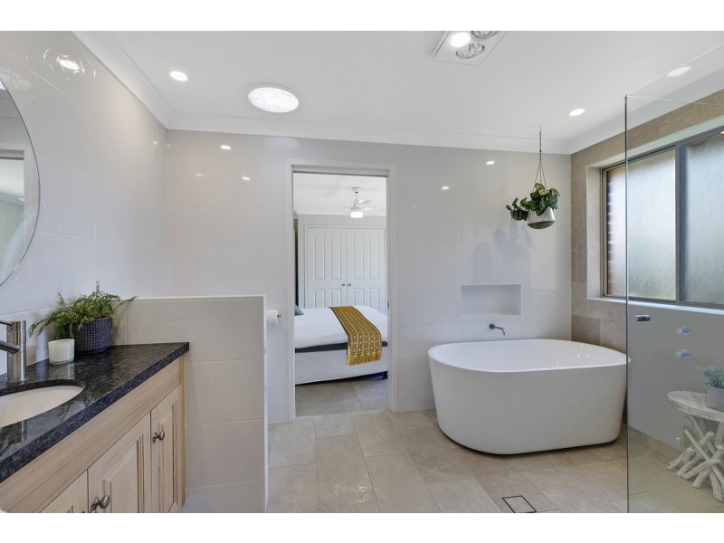 16 Grandview Street, Shelly Beach NSW 2261