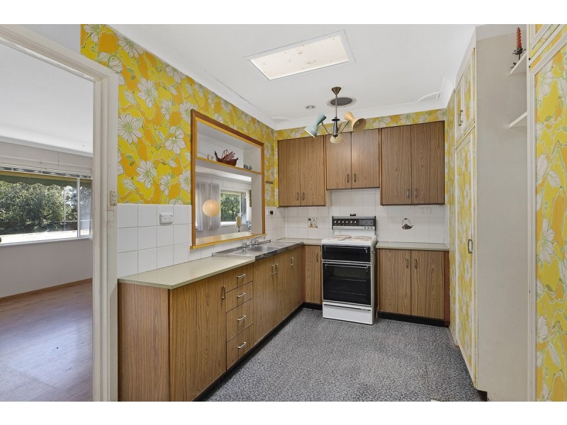 129 Lakin Street, Bateau Bay NSW 2261