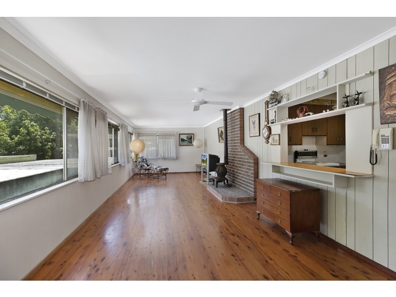 129 Lakin Street, Bateau Bay NSW 2261