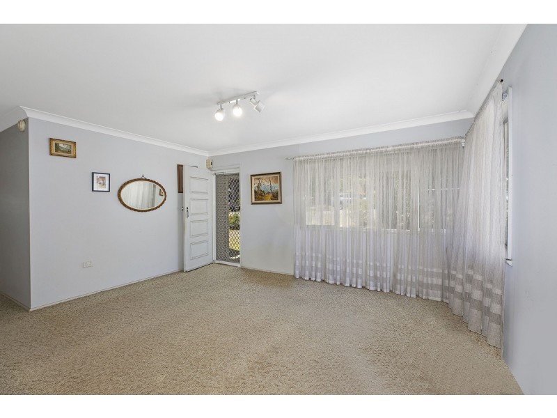 129 Lakin Street, Bateau Bay NSW 2261