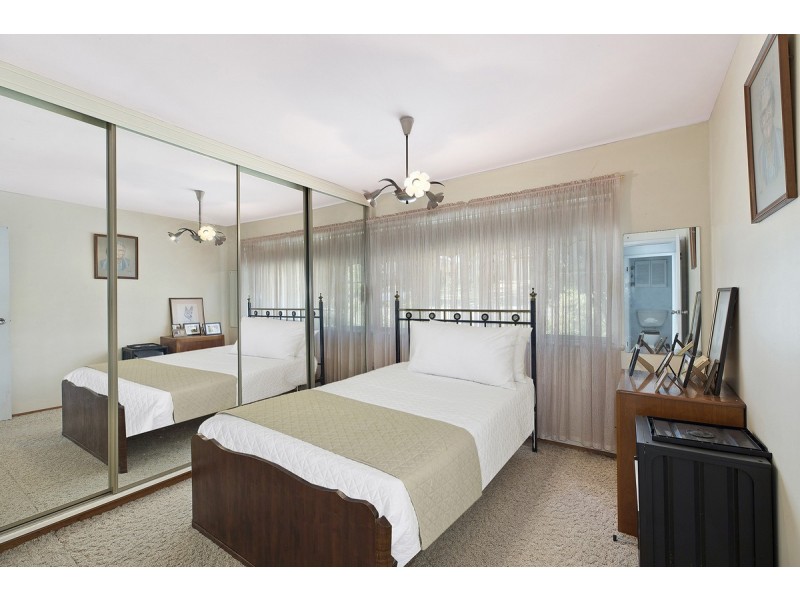 129 Lakin Street, Bateau Bay NSW 2261