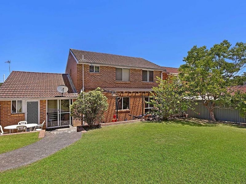 33 Belford Avenue, Bateau Bay NSW 2261