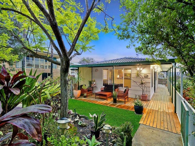 29 Masefield Ave, Bateau Bay NSW 2261