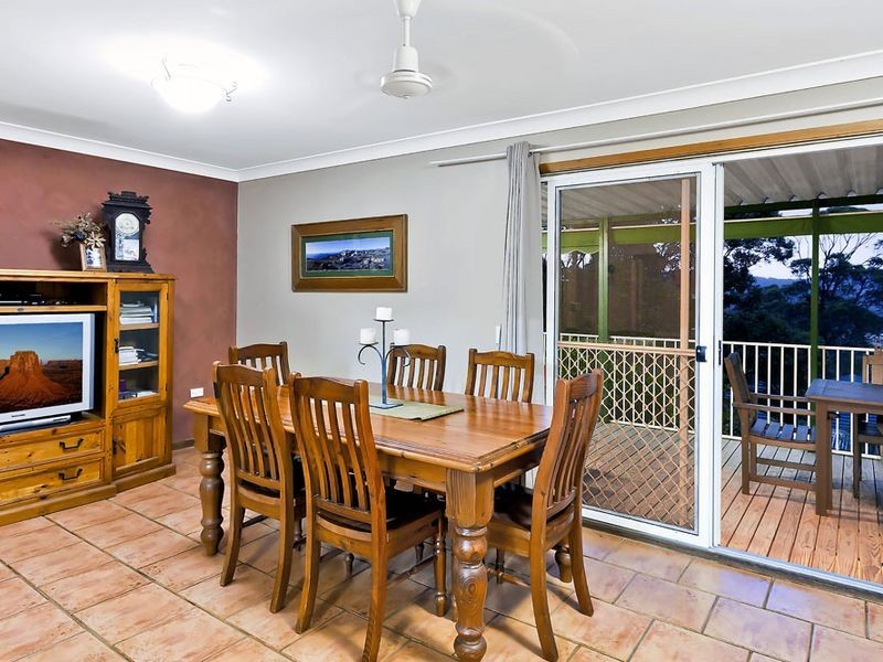 29 Masefield Ave, Bateau Bay NSW 2261