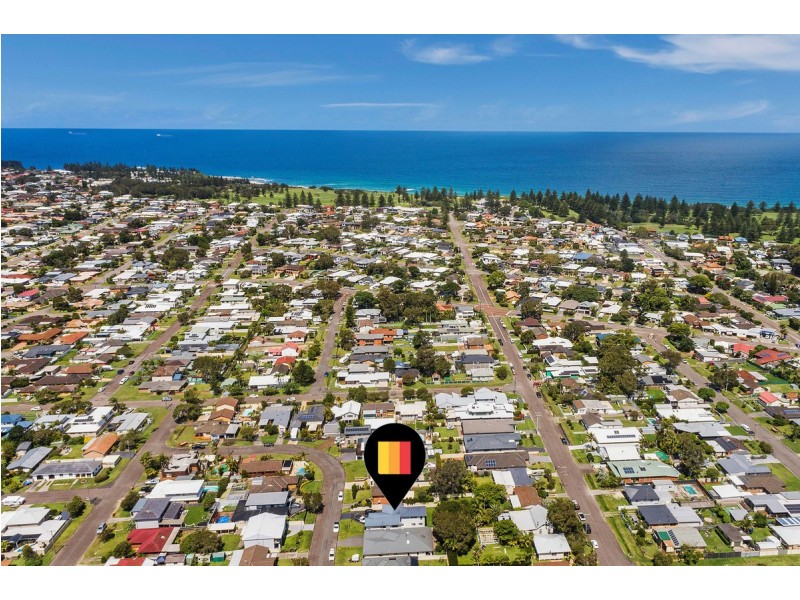 19 Captain Cook Crescent, Long Jetty NSW 2261