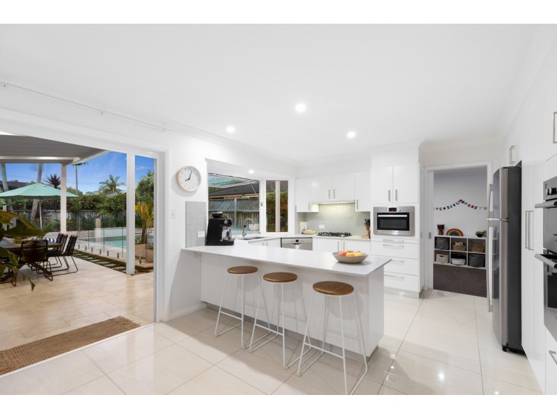 18 Viscount Close, Shelly Beach NSW 2261