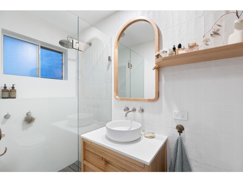 18 Viscount Close, Shelly Beach NSW 2261
