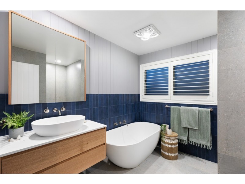 18 Viscount Close, Shelly Beach NSW 2261