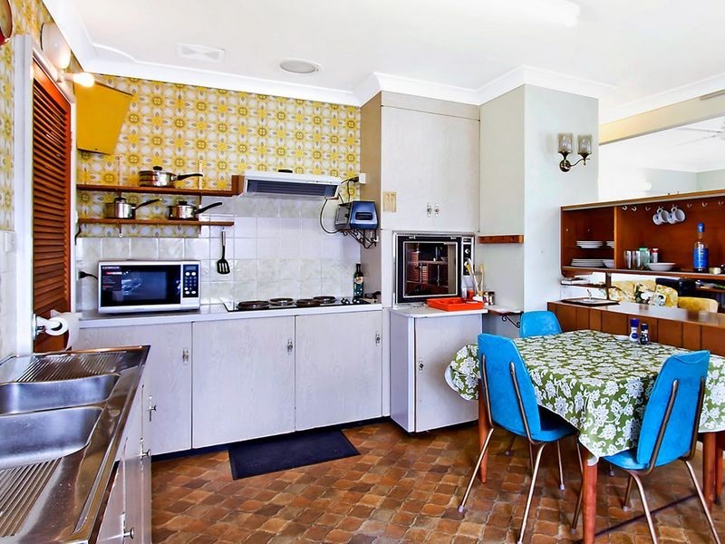 36 Promenade Avenue, Bateau Bay NSW 2261