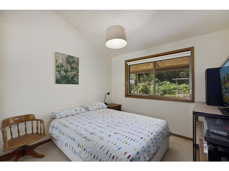 12 Waratah Street, Bateau Bay NSW 2261