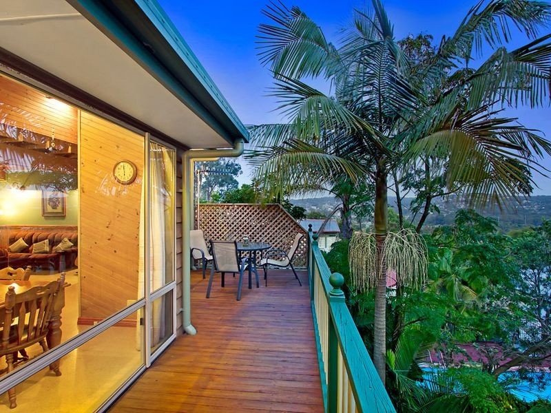 5 Valley View Road, Bateau Bay NSW 2261