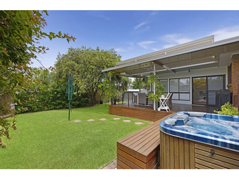 23 Sierra Avenue, Bateau Bay NSW 2261