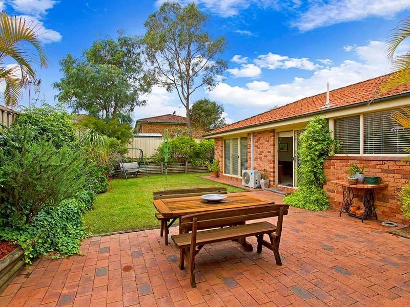 40 Sir Joseph Banks Dr, Bateau Bay NSW 2261