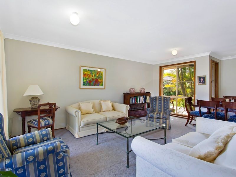 40 Sir Joseph Banks Dr, Bateau Bay NSW 2261
