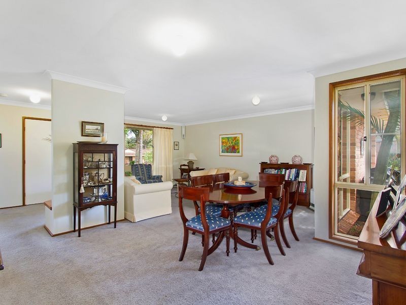 40 Sir Joseph Banks Dr, Bateau Bay NSW 2261