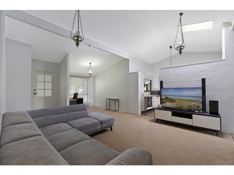 17 Papala Avenue, Bateau Bay NSW 2261