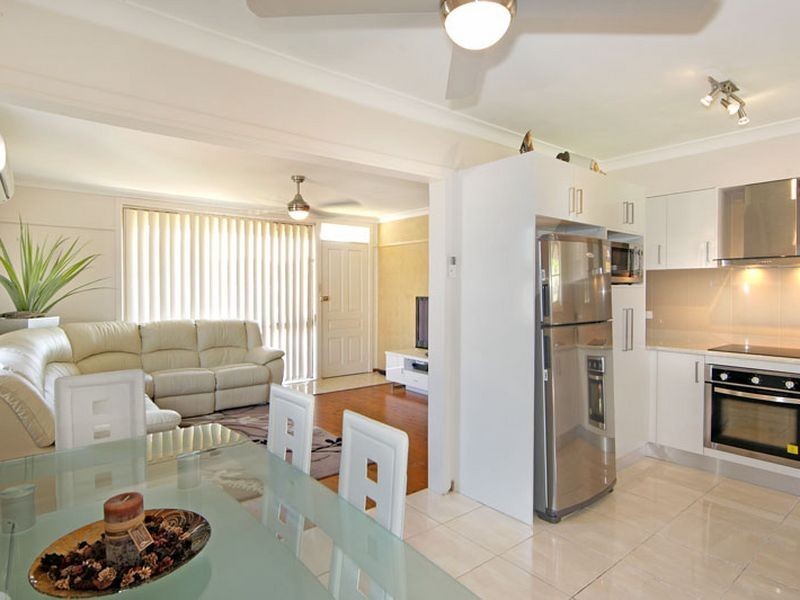 79 George Evans Rd, Killarney Vale NSW 2261