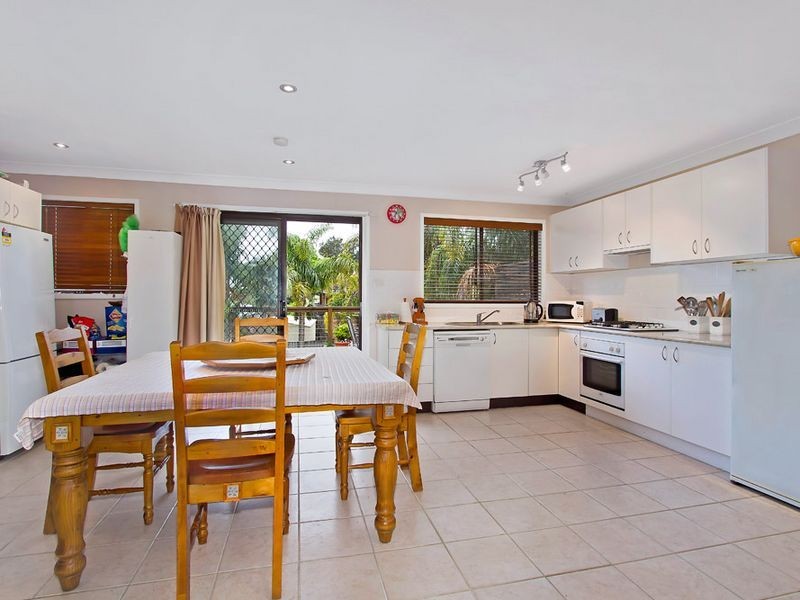 66 Lumby Drive, Bateau Bay NSW 2261