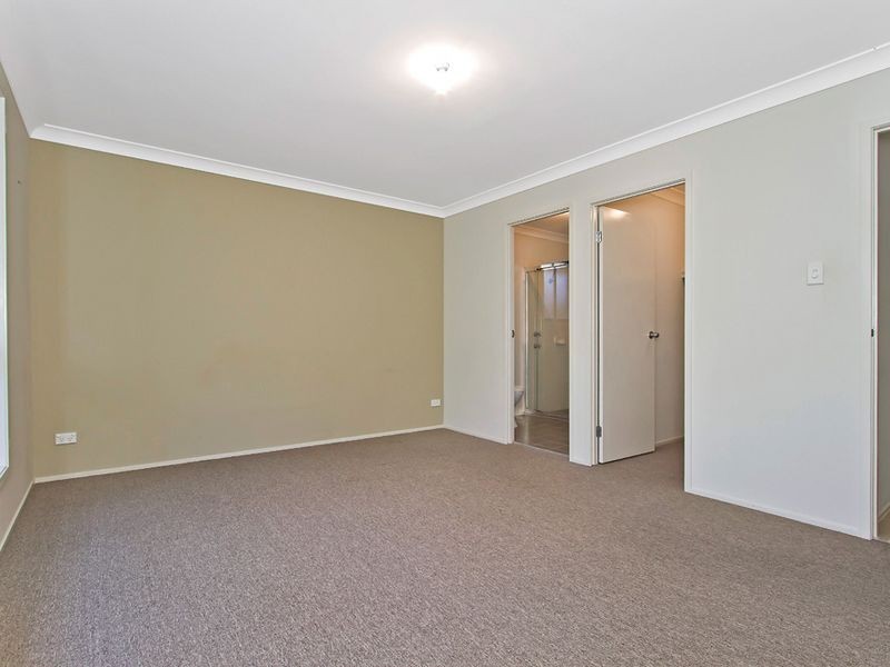 56 Sir Joseph Banks Dr, Bateau Bay NSW 2261