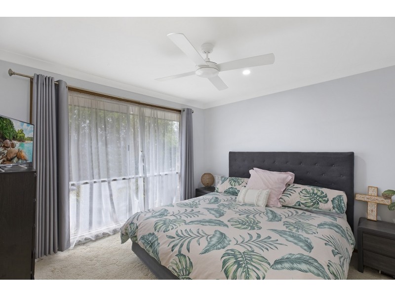 4 Kaystone Close, Bateau Bay NSW 2261