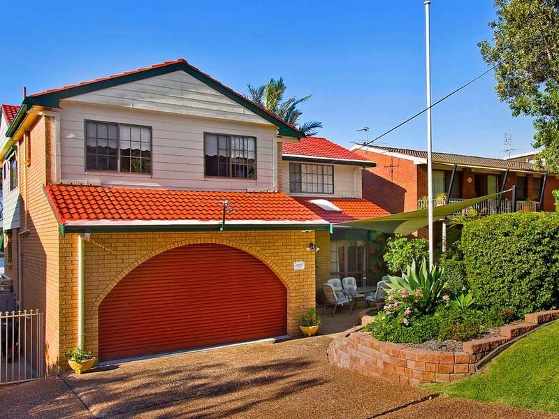 33 Curzon Avenue, Bateau Bay NSW 2261
