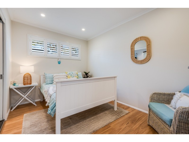 10 Wandella Avenue, Bateau Bay NSW 2261