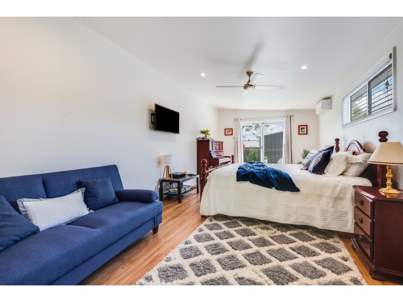 10 Wandella Avenue, Bateau Bay NSW 2261