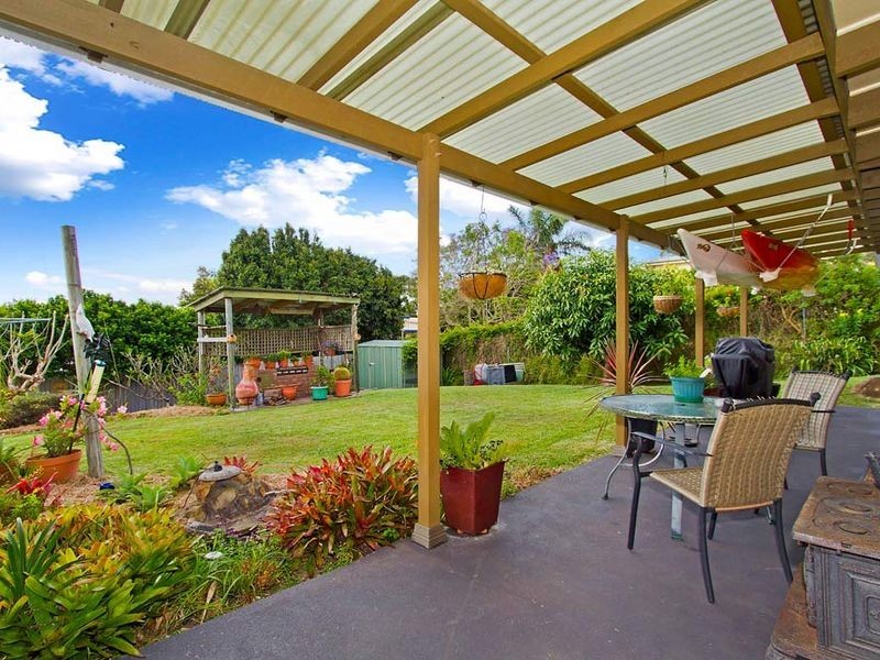 12 Toongara Avenue, Bateau Bay NSW 2261