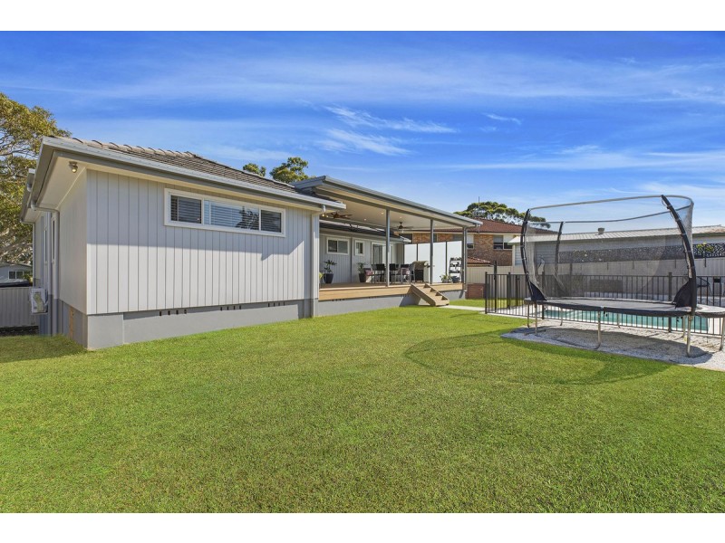 58 Lakin Street, Bateau Bay NSW 2261