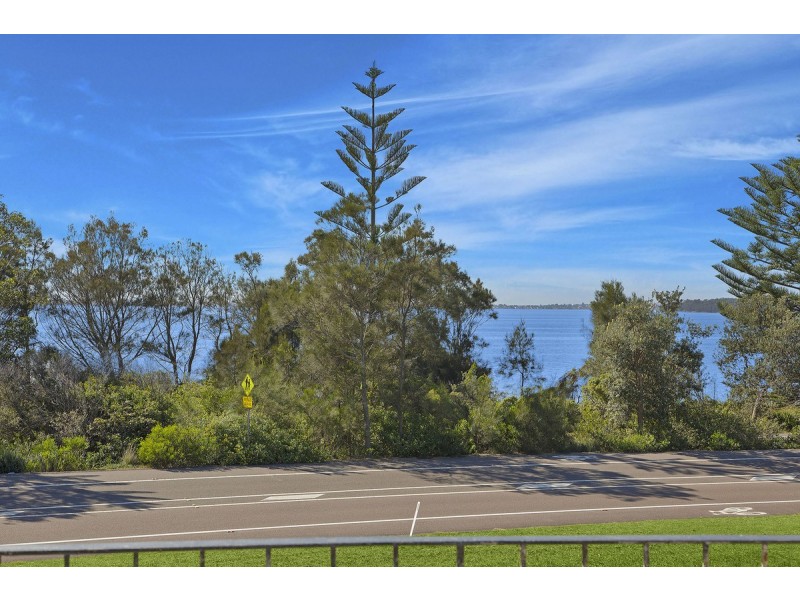 2/6 Lynch Crescent, The Entrance North NSW 2261