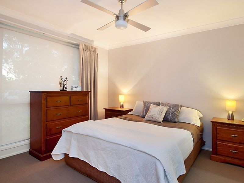 50 Murrumbidgee Cr, Bateau Bay NSW 2261